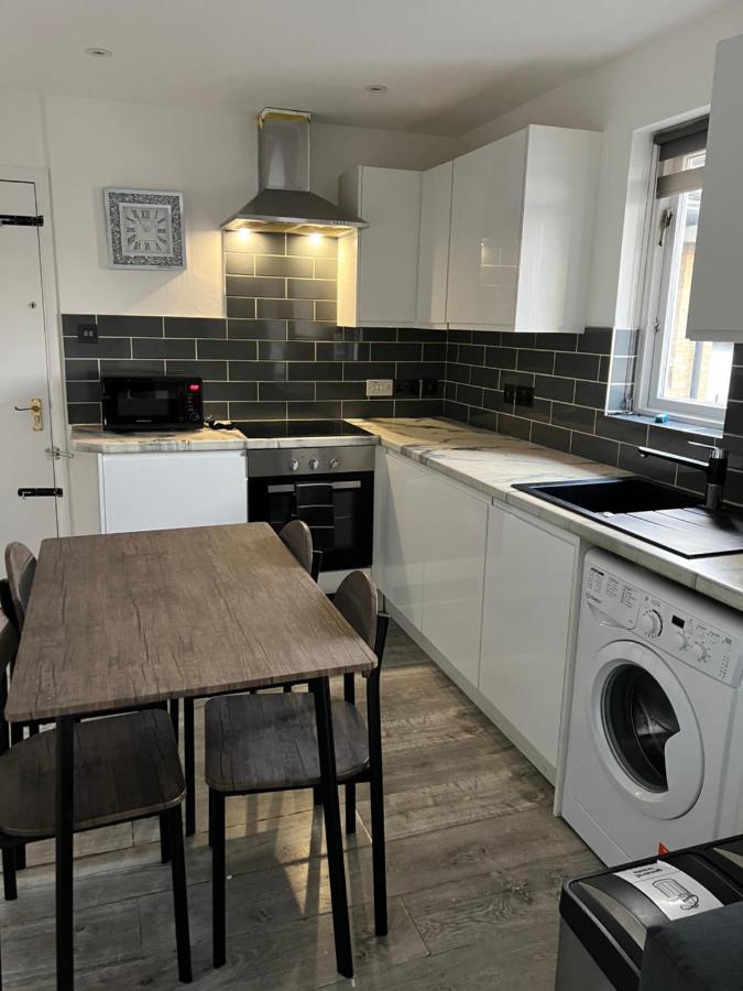 Lovely Apartment For 2 Or 4 People - Bermondsey Лондон Екстериор снимка